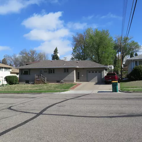 1708 Harmon Ave, Bismarck, ND 58501 photo 3