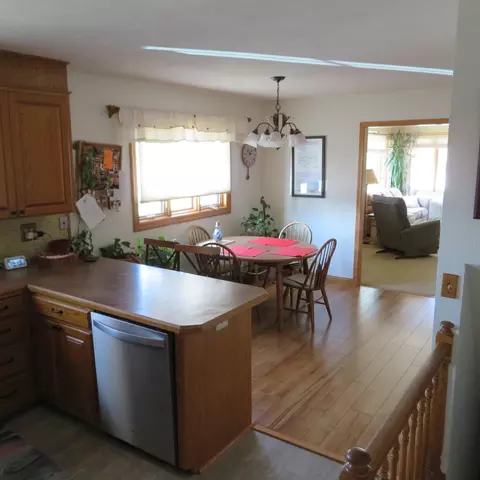 1708 Harmon Ave, Bismarck, ND 58501 photo 11