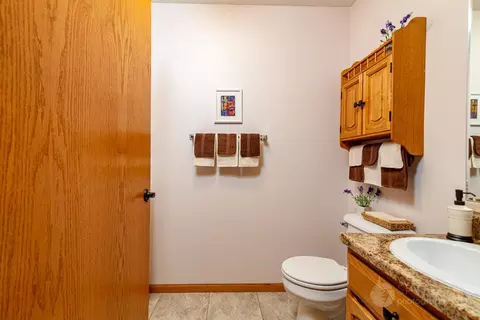 606 Collins Ct NW, Mandan, ND 58554 photo 26