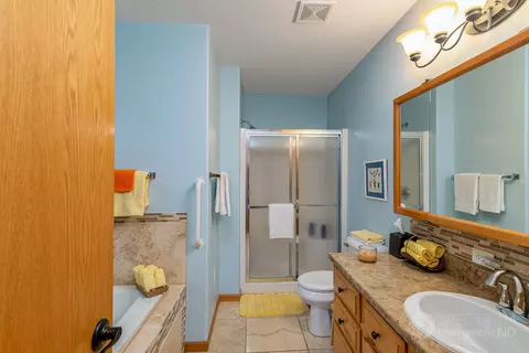 606 Collins Ct NW, Mandan, ND 58554 photo 15