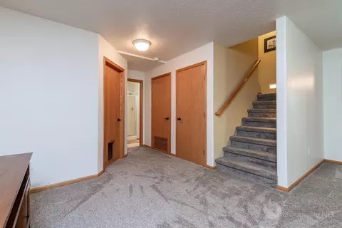 606 Collins Ct NW, Mandan, ND 58554 photo 33