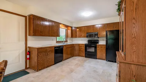 109 Apollo Ave, Bismarck, ND 58503 photo 12