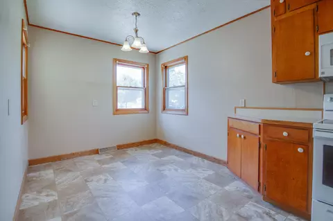 607 16th St S, Bismarck, ND 58504 photo 7