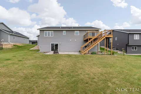 4706 Grey Hawk Ln, Bismarck, ND 58503 photo 46