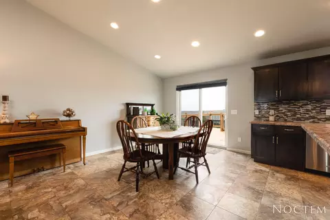 4706 Grey Hawk Ln, Bismarck, ND 58503 photo 5