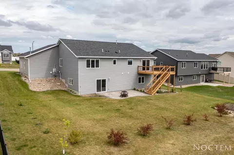 4706 Grey Hawk Ln, Bismarck, ND 58503 photo 53