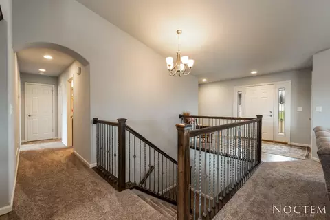 4706 Grey Hawk Ln, Bismarck, ND 58503 photo 9