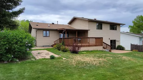 2329 Jackson Ave, Bismarck, ND 58501 photo 4