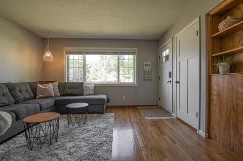 523 Gary Ave, Bismarck, ND 58501 photo 4