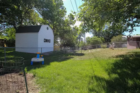 523 Gary Ave, Bismarck, ND 58501 photo 63
