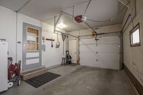 523 Gary Ave, Bismarck, ND 58501 photo 46