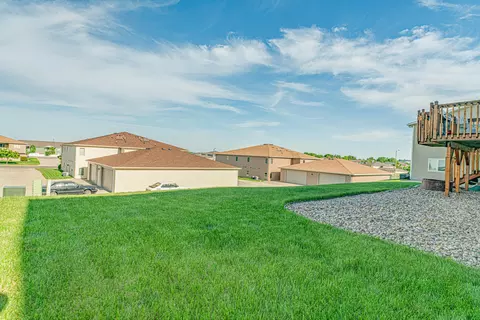 1749 Calgary Loop, Bismarck, ND 58503 photo 48