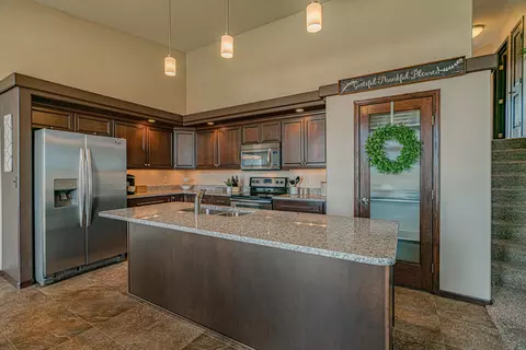 1749 Calgary Loop, Bismarck, ND 58503 photo 8