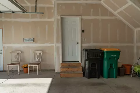 1749 Calgary Loop, Bismarck, ND 58503 photo 46