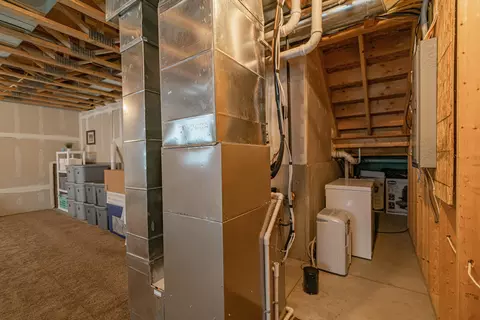 1749 Calgary Loop, Bismarck, ND 58503 photo 39