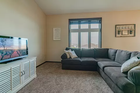 1749 Calgary Loop, Bismarck, ND 58503 photo 18