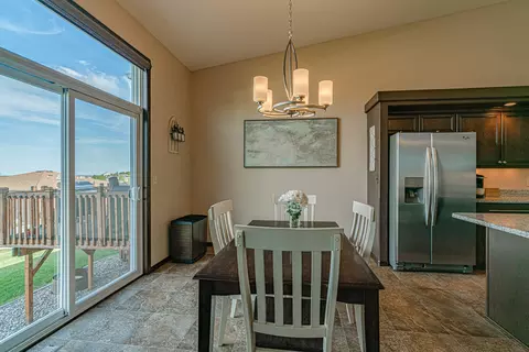 1749 Calgary Loop, Bismarck, ND 58503 photo 6