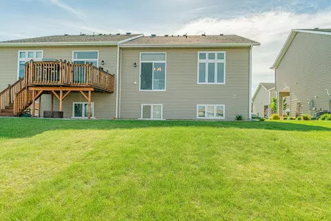 1749 Calgary Loop, Bismarck, ND 58503 photo 49