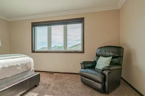 1749 Calgary Loop, Bismarck, ND 58503 photo 23