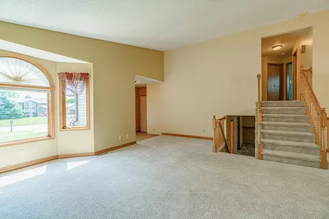 4714 Pintail Loop SE, Mandan, ND 58554 photo 11