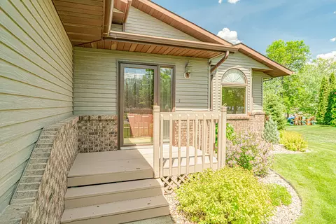 4714 Pintail Loop SE, Mandan, ND 58554 photo 5