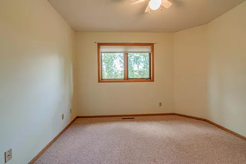 4714 Pintail Loop SE, Mandan, ND 58554 photo 32