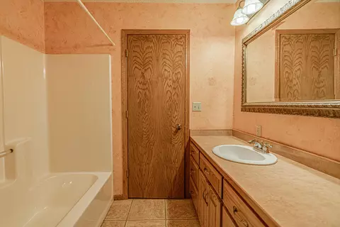 4714 Pintail Loop SE, Mandan, ND 58554 photo 28