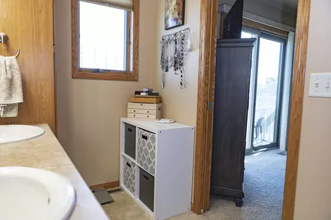 2424 Pointe Loop, Bismarck, ND 58503 photo 22