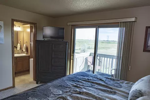 2424 Pointe Loop, Bismarck, ND 58503 photo 18