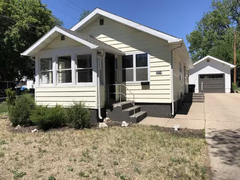 1514 E Ave B E, Bismarck, ND 58501 photo 1
