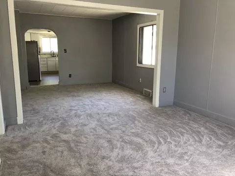 1514 E Ave B E, Bismarck, ND 58501 photo 6