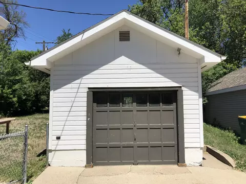 1514 E Ave B E, Bismarck, ND 58501 photo 22