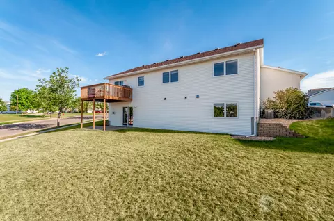 2405 Lacorte Loop, Bismarck, ND 58503 photo 33