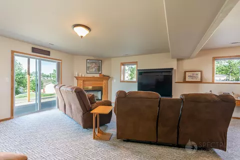 2405 Lacorte Loop, Bismarck, ND 58503 photo 21
