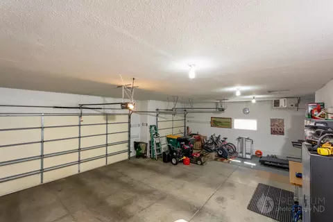2405 Lacorte Loop, Bismarck, ND 58503 photo 31