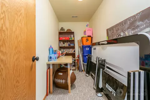 2405 Lacorte Loop, Bismarck, ND 58503 photo 30