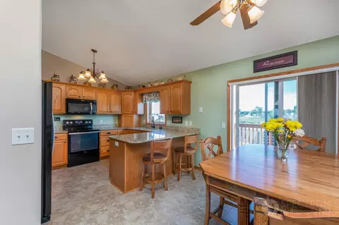 2405 Lacorte Loop, Bismarck, ND 58503 photo 9
