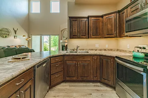 805 Compass Loop, Bismarck, ND 58504 photo 5