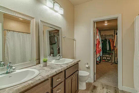 805 Compass Loop, Bismarck, ND 58504 photo 22