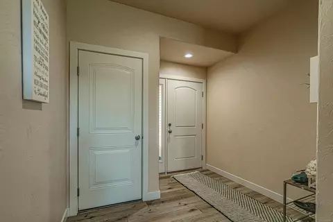 805 Compass Loop, Bismarck, ND 58504 photo 30