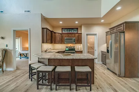 805 Compass Loop, Bismarck, ND 58504 photo 3