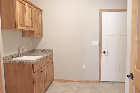 610 Nelson Dr, Bismarck, ND 58503 photo 38