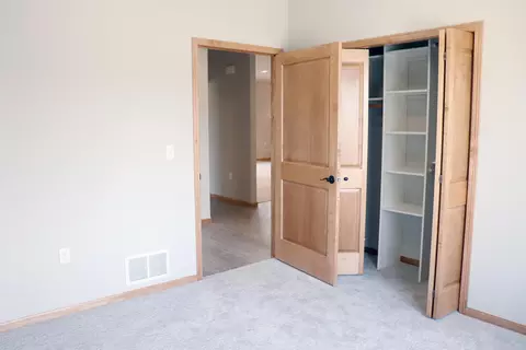 610 Nelson Dr, Bismarck, ND 58503 photo 30