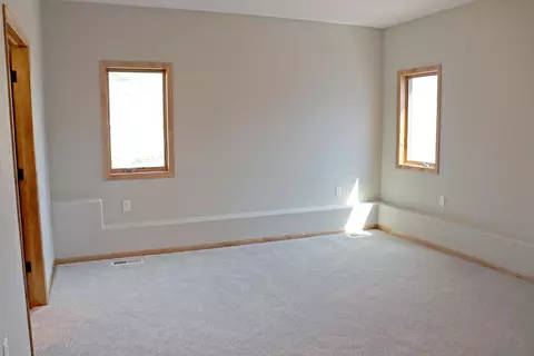 610 Nelson Dr, Bismarck, ND 58503 photo 18