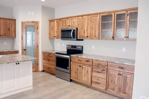 610 Nelson Dr, Bismarck, ND 58503 photo 39