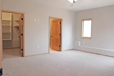 610 Nelson Dr, Bismarck, ND 58503 photo 14