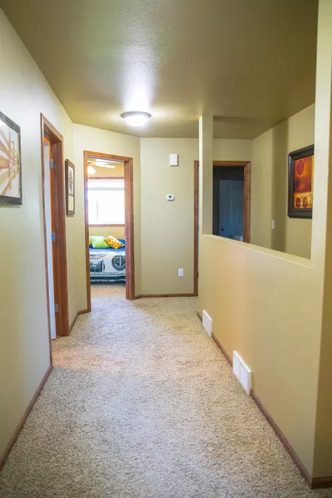 944 Canada Ave, Bismarck, ND 58503 photo 9