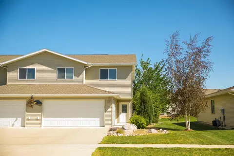 944 Canada Ave, Bismarck, ND 58503 photo 27