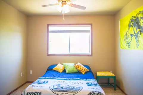 944 Canada Ave, Bismarck, ND 58503 photo 13