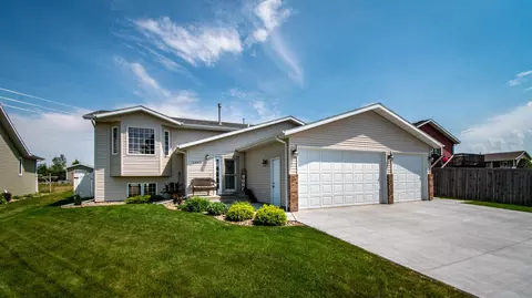 2463 Pointe Loop, Bismarck, ND 58503 photo 49